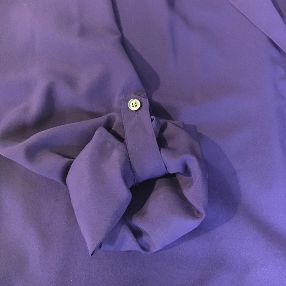 Beautiful Vince Camuto Blouse - Picture 4 of 4